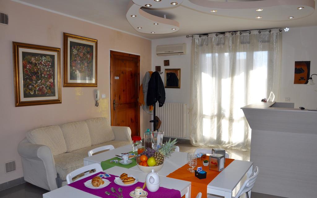 Bed and Breakfast Lo Specchio Del Salento Lecce Exterior foto